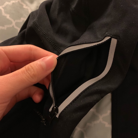 Black lululemon leggings - Picture 3 of 3